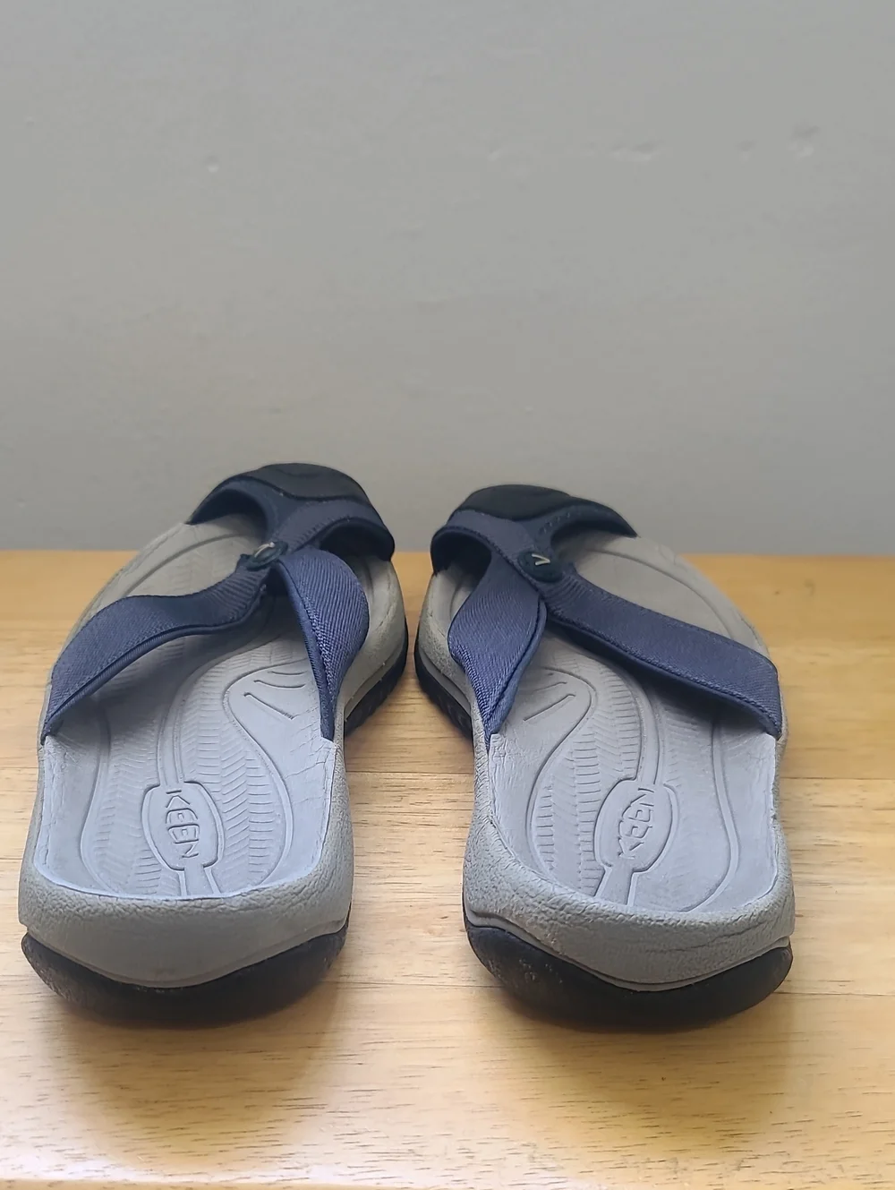 Keen Men’s Navy and Gray Flip Sandals